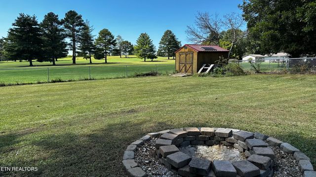 722 Paint Rock Ferry Rd, Kingston, TN 37763