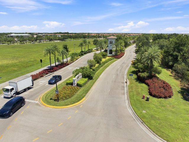 5282 NEVOLA Avenue, Ave Maria, FL 34142