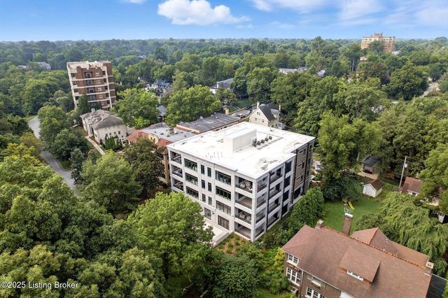 1576 Cherokee Rd 2, Louisville, KY 40205