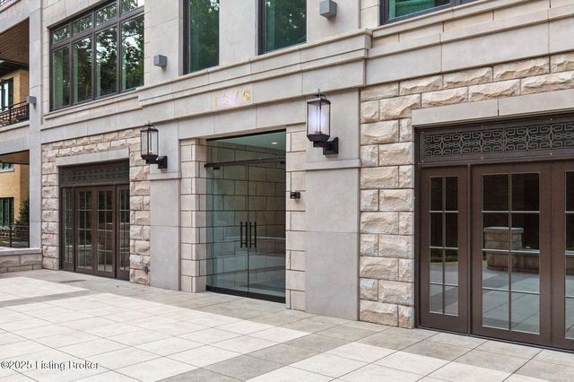 1576 Cherokee Rd 2, Louisville, KY 40205