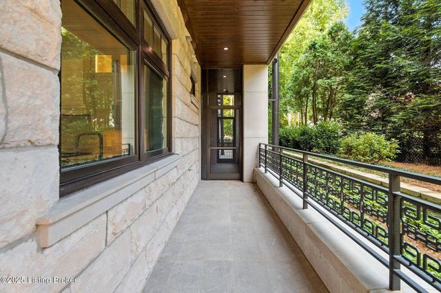 1576 Cherokee Rd 2, Louisville, KY 40205