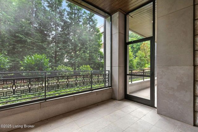 1576 Cherokee Rd 2, Louisville, KY 40205