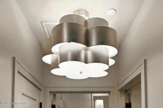 1576 Cherokee Rd 2, Louisville, KY 40205