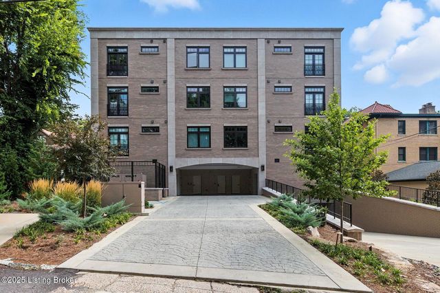 1576 Cherokee Rd 2, Louisville, KY 40205