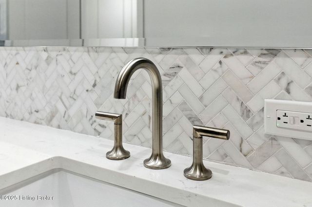 1576 Cherokee Rd 2, Louisville, KY 40205