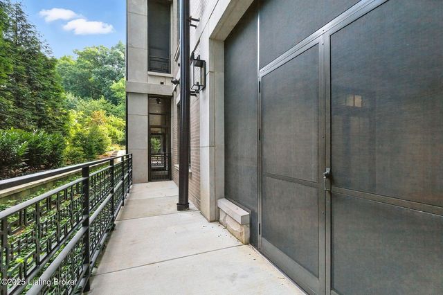 1576 Cherokee Rd 2, Louisville, KY 40205