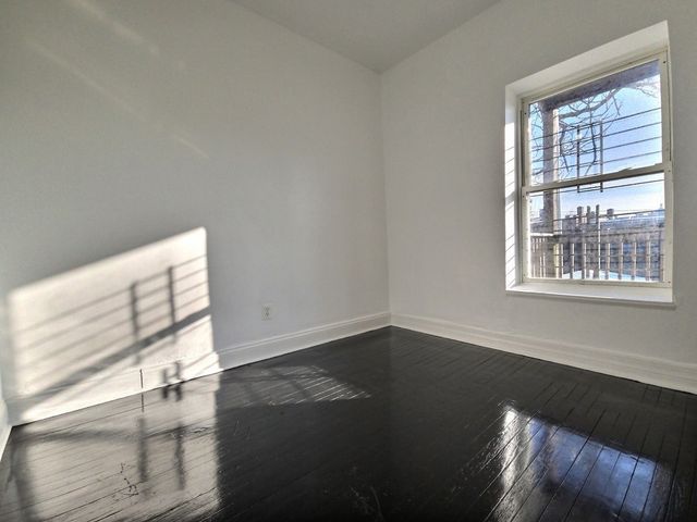 3929 W Van Buren Street, Chicago, IL 60624