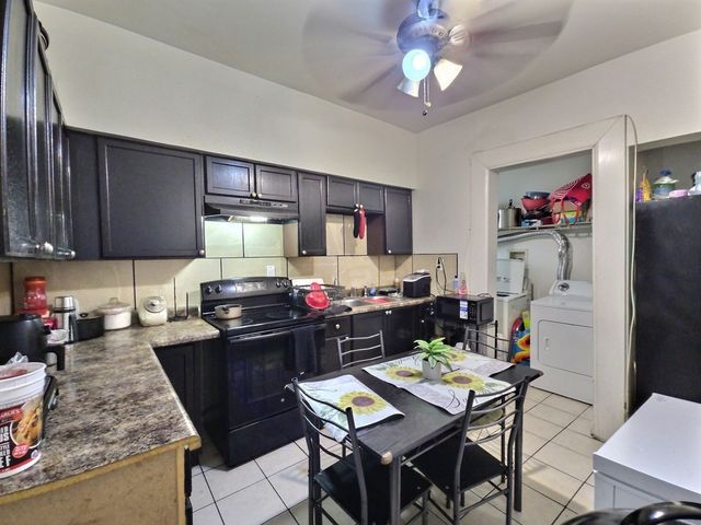 3929 W Van Buren Street, Chicago, IL 60624