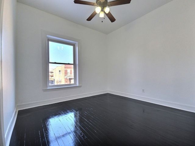 3929 W Van Buren Street, Chicago, IL 60624