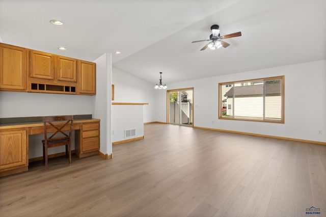 4810 PATRICIA ST, Rapid City, SD 57703