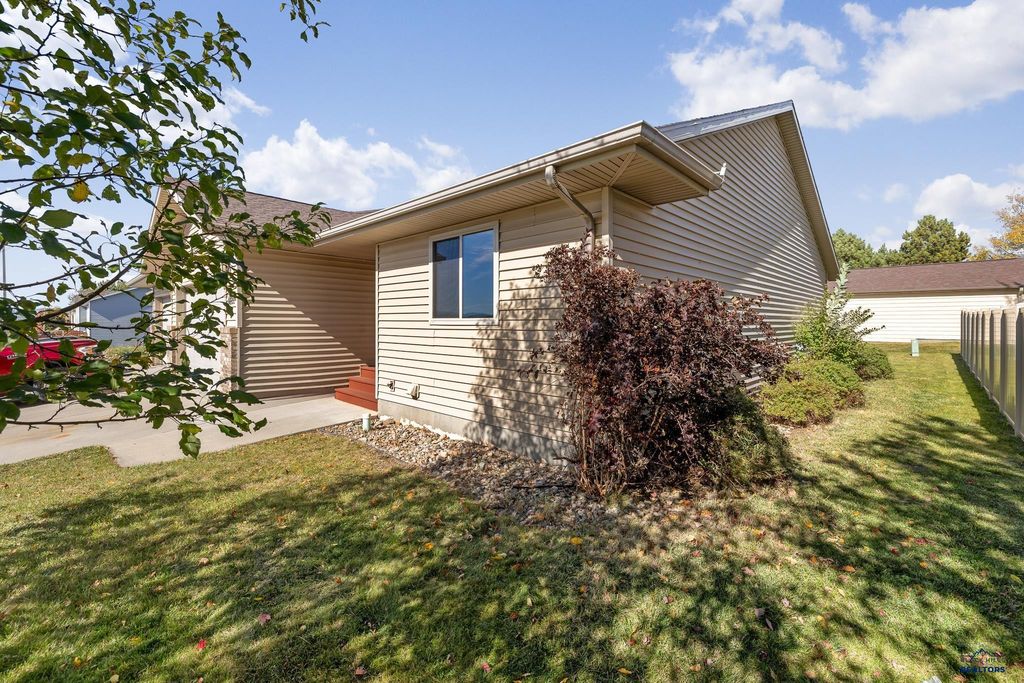 4810 PATRICIA ST, Rapid City, SD 57703