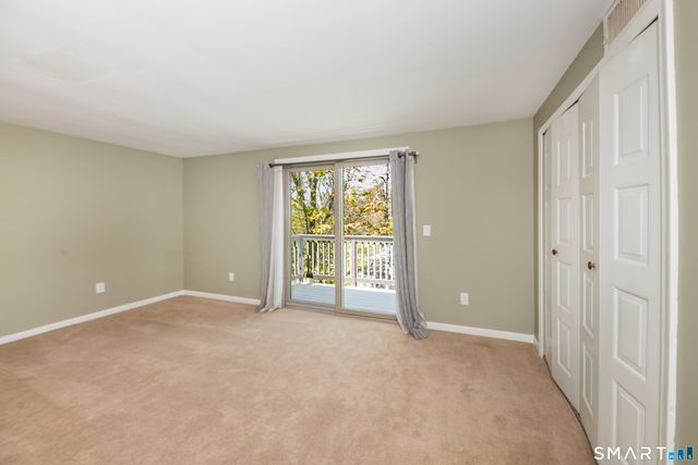 21 Harbour Village C, Branford, CT 06405
