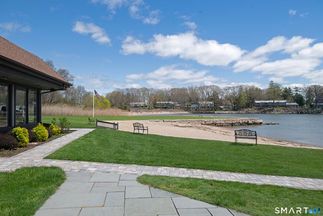 21 Harbour Village C, Branford, CT 06405