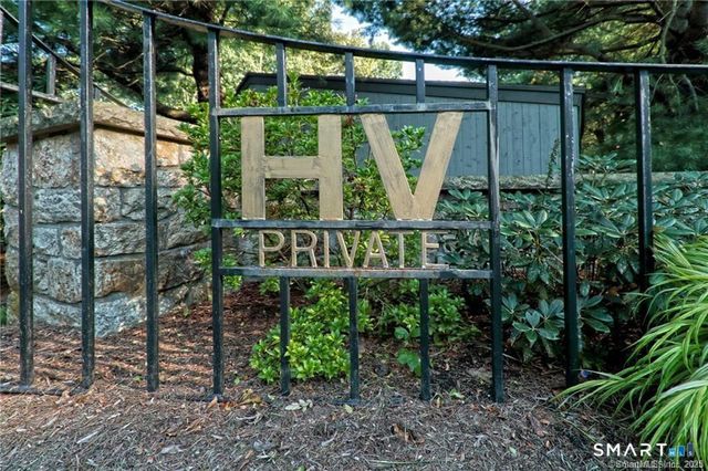 21 Harbour Village C, Branford, CT 06405