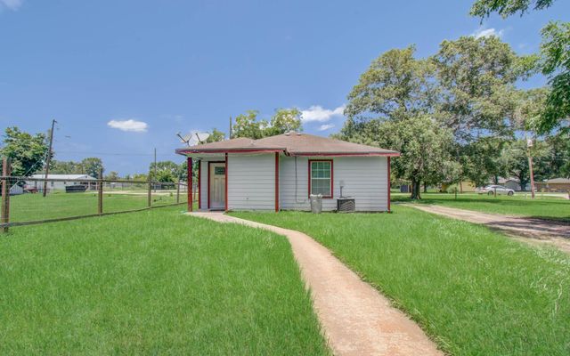 819 Baker Circle, Liberty, TX 77575