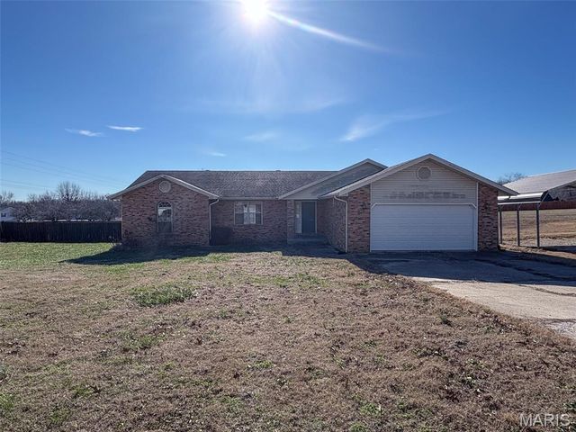 2488 County Road 450, Poplar Bluff, MO 63901