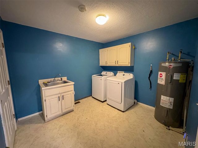 2488 County Road 450, Poplar Bluff, MO 63901