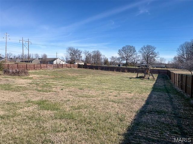 2488 County Road 450, Poplar Bluff, MO 63901