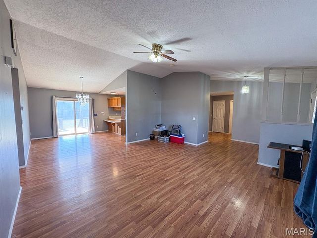 2488 County Road 450, Poplar Bluff, MO 63901