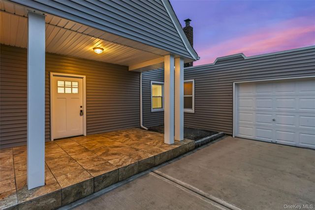 3322 Parkway Drive, Baldwin, NY 11510