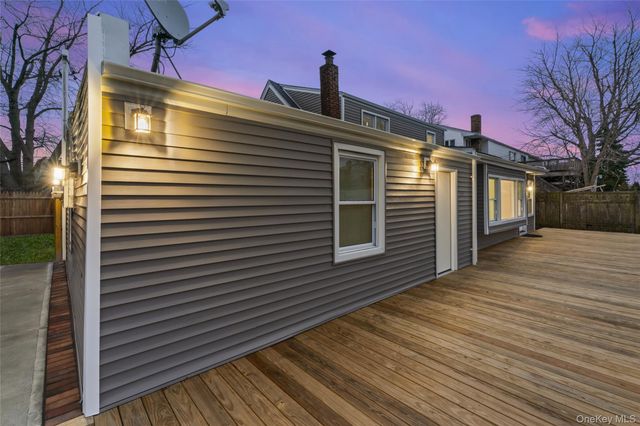 3322 Parkway Drive, Baldwin, NY 11510