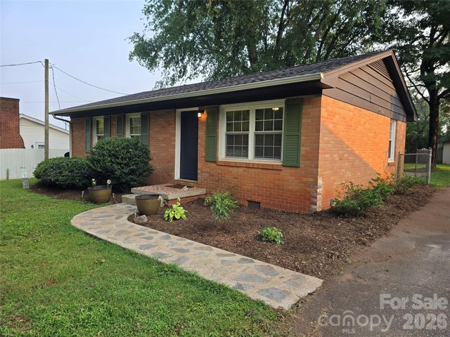 127 Northview Dorsey Street, Rutherfordton, NC 28139