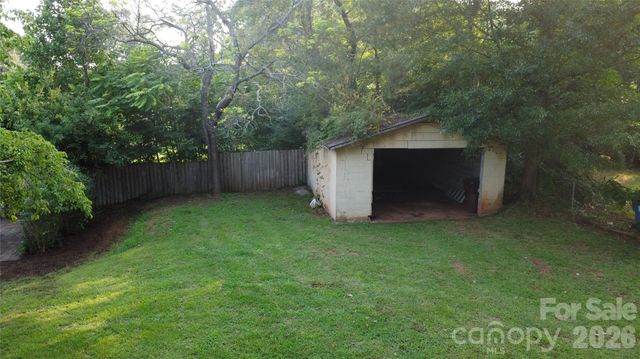 127 Northview Dorsey Street, Rutherfordton, NC 28139
