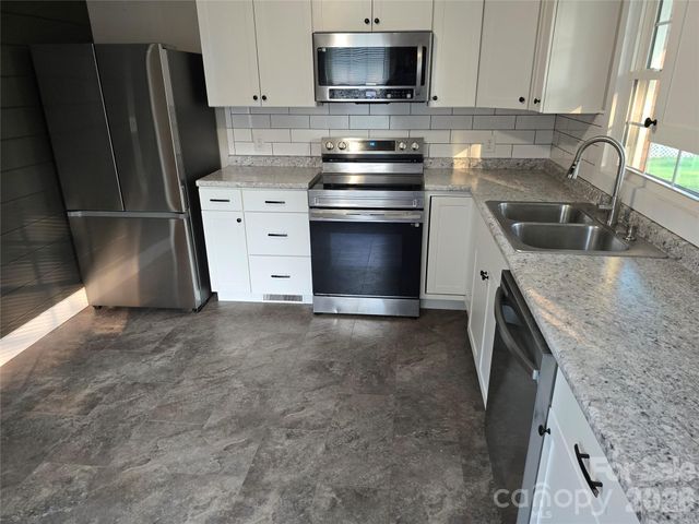 127 Northview Dorsey Street, Rutherfordton, NC 28139