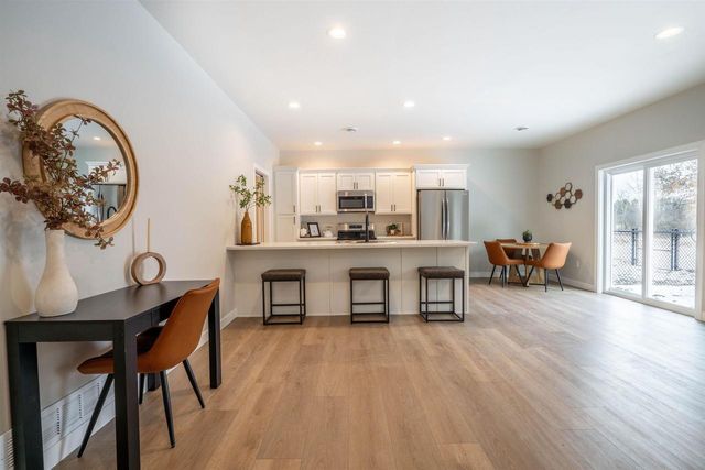 126 BENNINGTON COURT, Plover, WI 54467