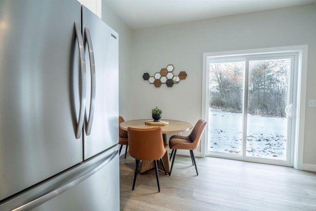 126 BENNINGTON COURT, Plover, WI 54467