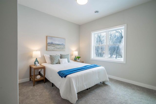 126 BENNINGTON COURT, Plover, WI 54467