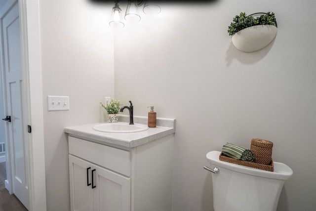 126 BENNINGTON COURT, Plover, WI 54467