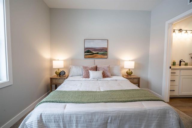 126 BENNINGTON COURT, Plover, WI 54467