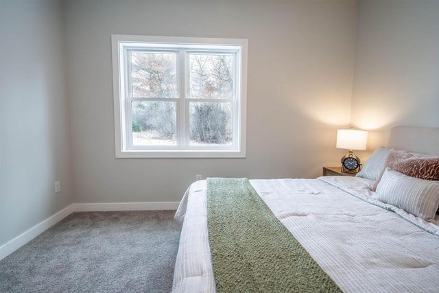 126 BENNINGTON COURT, Plover, WI 54467