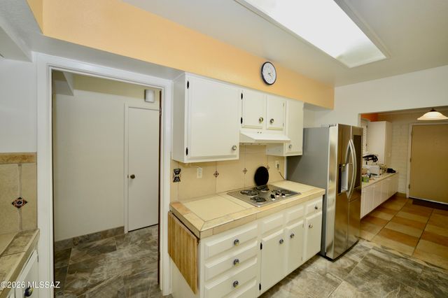 747 S La Huerta, Green Valley, AZ 85614