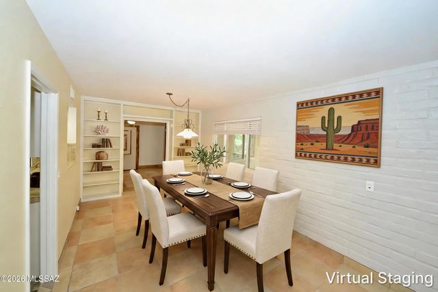 747 S La Huerta, Green Valley, AZ 85614