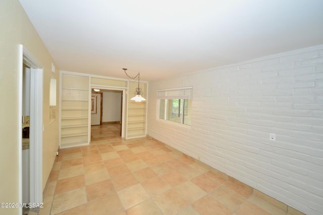 747 S La Huerta, Green Valley, AZ 85614