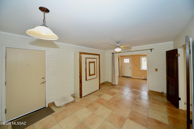 747 S La Huerta, Green Valley, AZ 85614