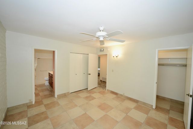 747 S La Huerta, Green Valley, AZ 85614