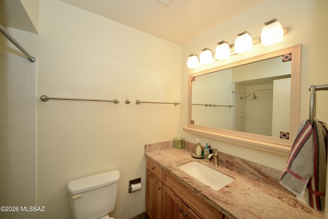 747 S La Huerta, Green Valley, AZ 85614