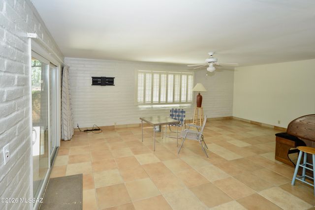 747 S La Huerta, Green Valley, AZ 85614