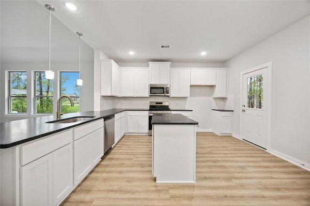 13336 Wichita Fall Trail Road, Conroe, TX 77303