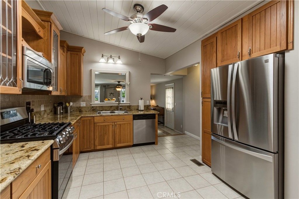 Image 18 of property listing at 1611 Hillcrest, Fallbrook, CA 92028