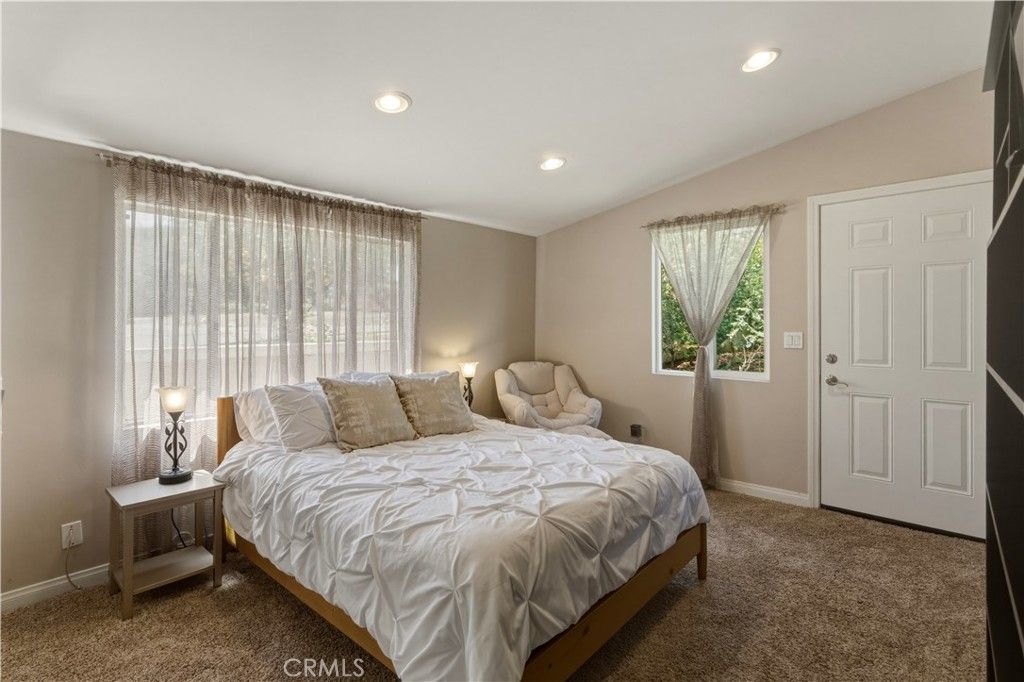 Image 40 of property listing at 1611 Hillcrest, Fallbrook, CA 92028