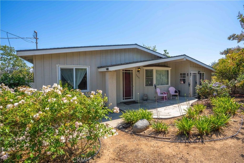Image 9 of property listing at 1611 Hillcrest, Fallbrook, CA 92028