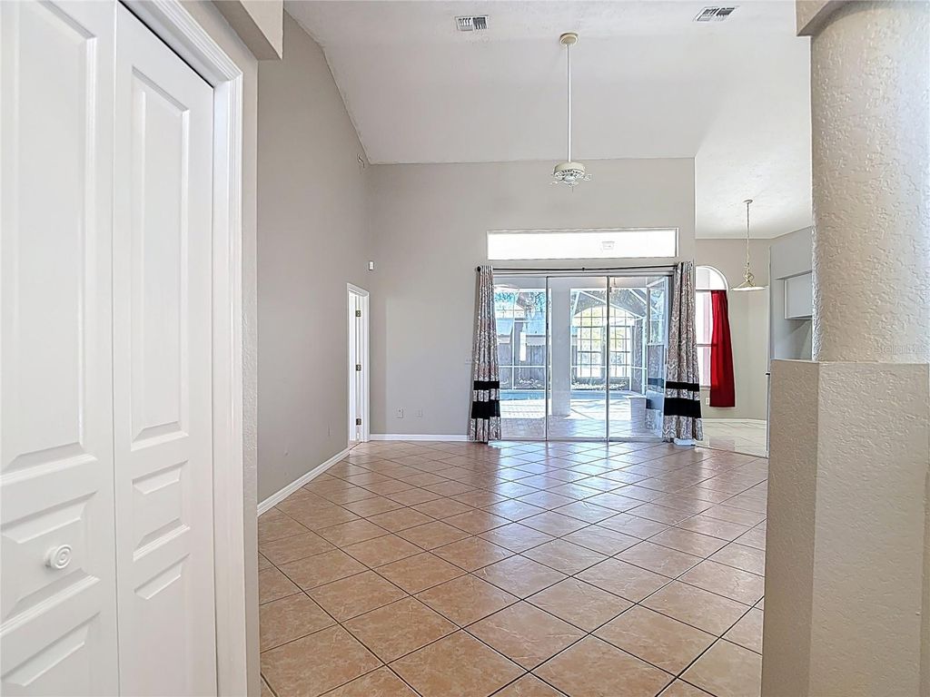 Image 12 of property listing at 3310 DELTONA, Spring Hill, FL 34606