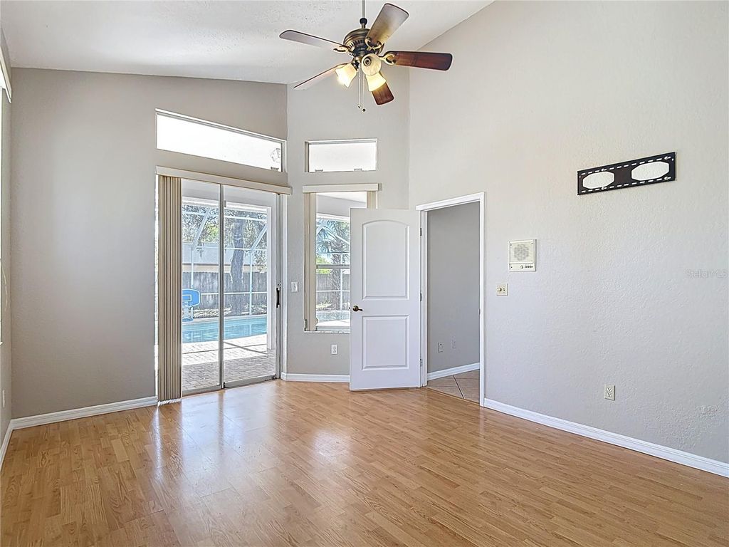 Image 37 of property listing at 3310 DELTONA, Spring Hill, FL 34606