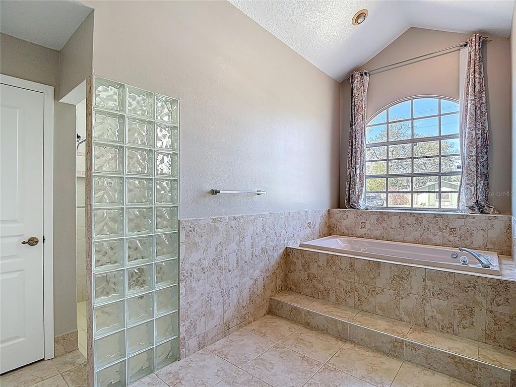 Image 43 of property listing at 3310 DELTONA, Spring Hill, FL 34606