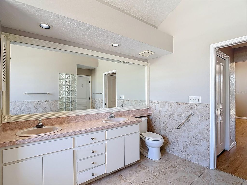 Image 44 of property listing at 3310 DELTONA, Spring Hill, FL 34606