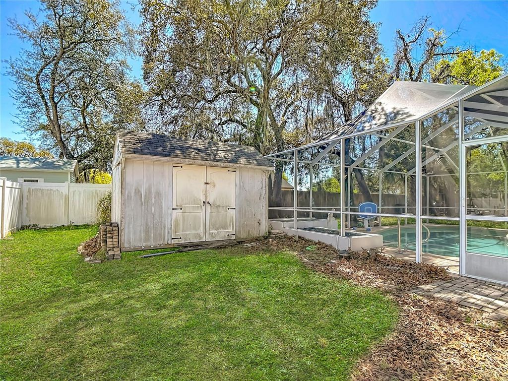 Image 75 of property listing at 3310 DELTONA, Spring Hill, FL 34606